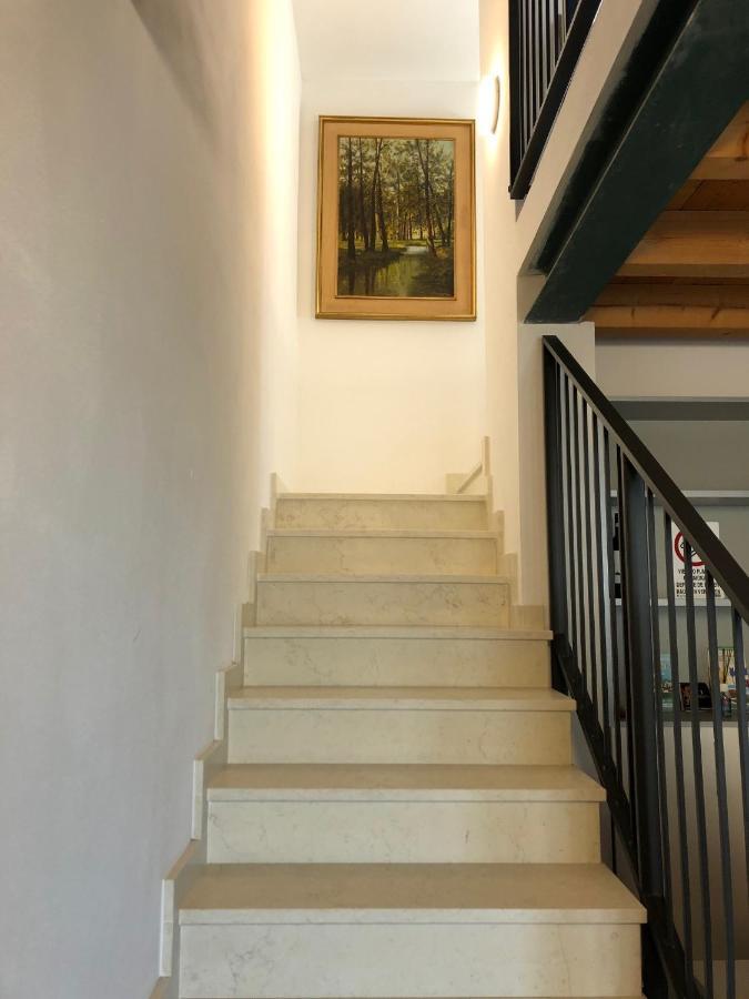 La Casa Della Ada Hotel Castelnuovo del Garda Bagian luar foto