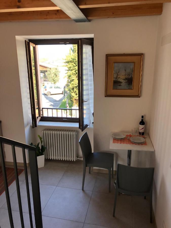 La Casa Della Ada Hotel Castelnuovo del Garda Bagian luar foto